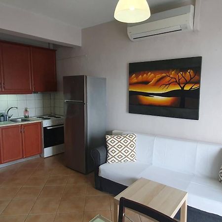 Apartamento Θέα Μπροστά Στη Θάλασσα Néa Péramos Exterior foto